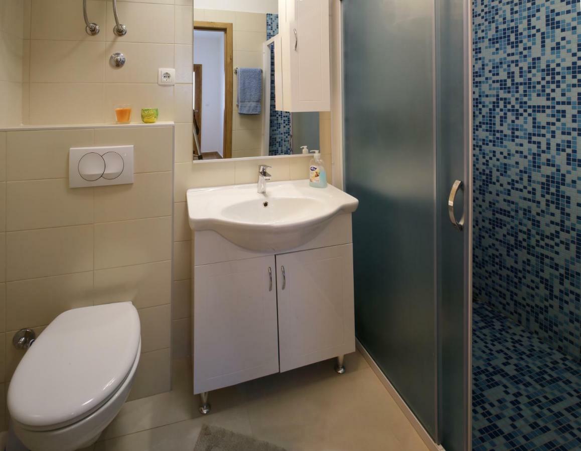 Apartman Zara Ražanj Exterior foto