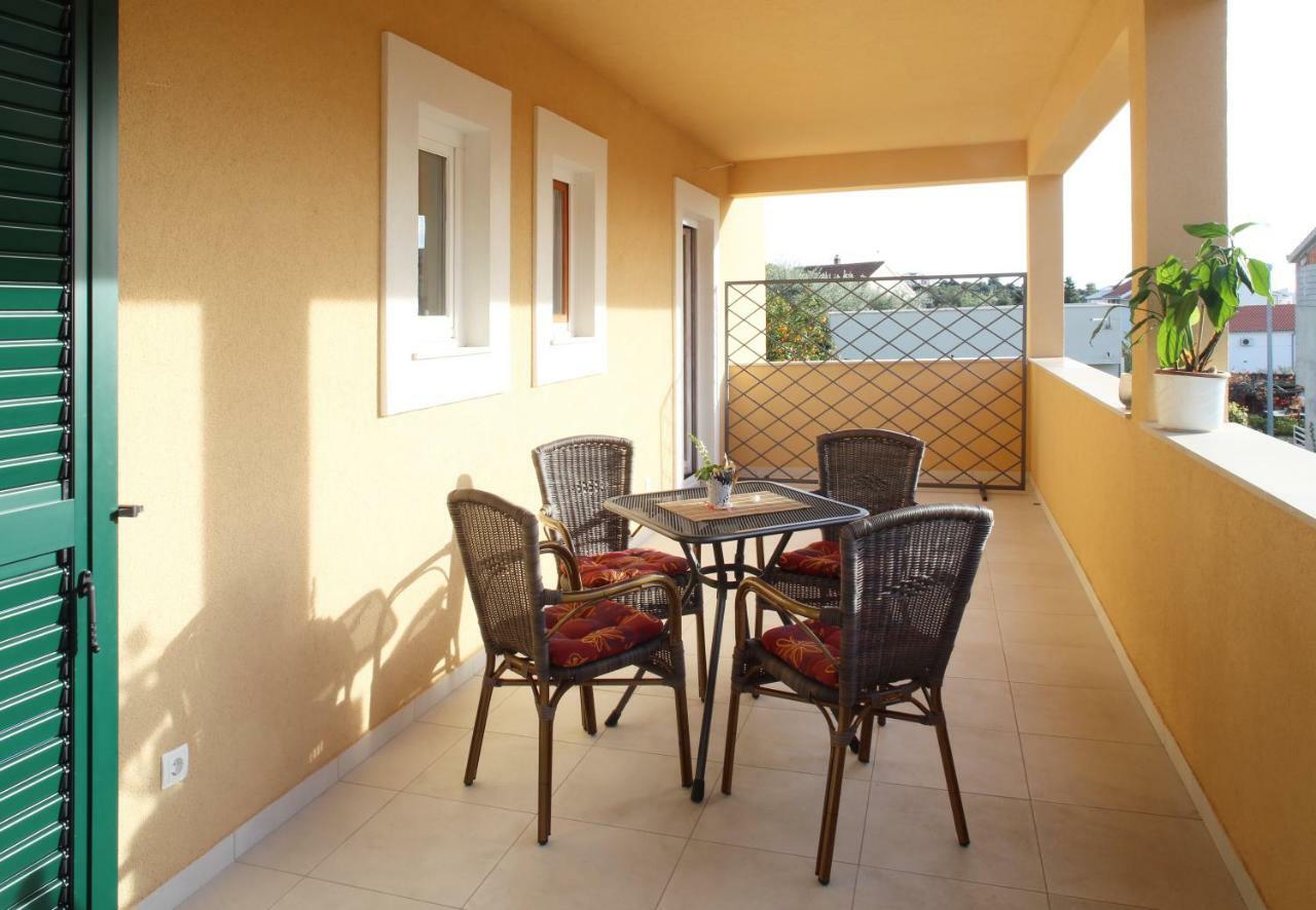 Apartman Zara Ražanj Exterior foto